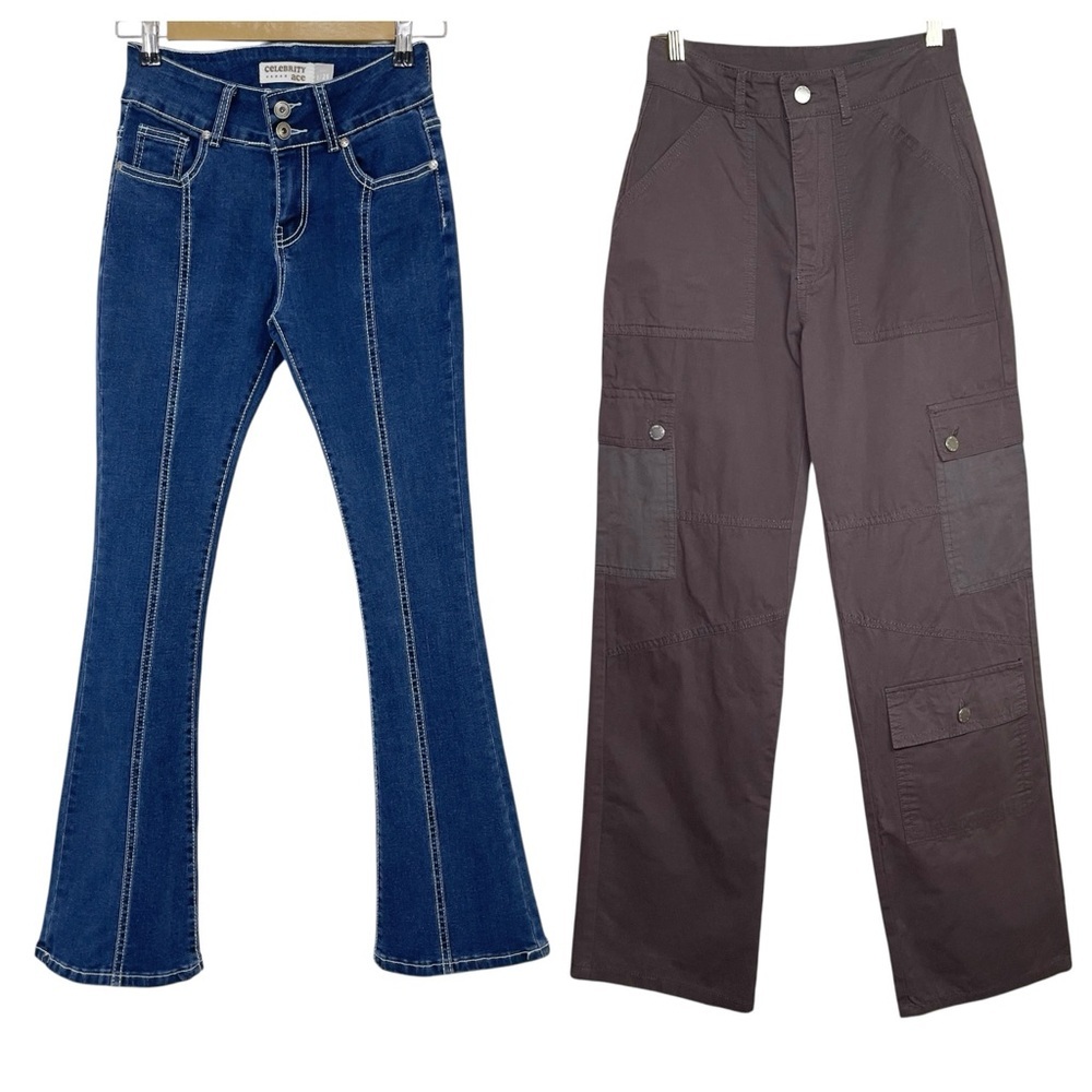 Women’s Pants Size 1/25 Bundle of 2: Gray Wide Leg Cargo| Med Wash Flare Denim